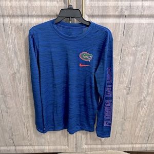 Like New!  Men’s long sleeve Fri fit Nike Florida Gators tee Small. Go Gators!